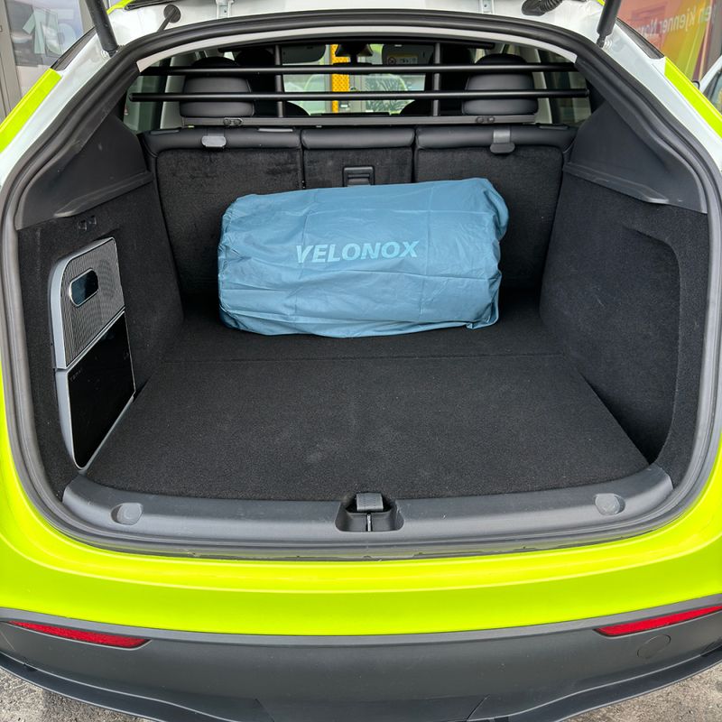 Velonox Madrass Tesla Model Y - Innebygd pumpe