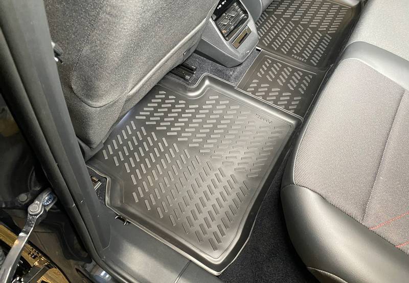 Volkswagen ID.5 2022-> Gulvmatter. Gummi. 